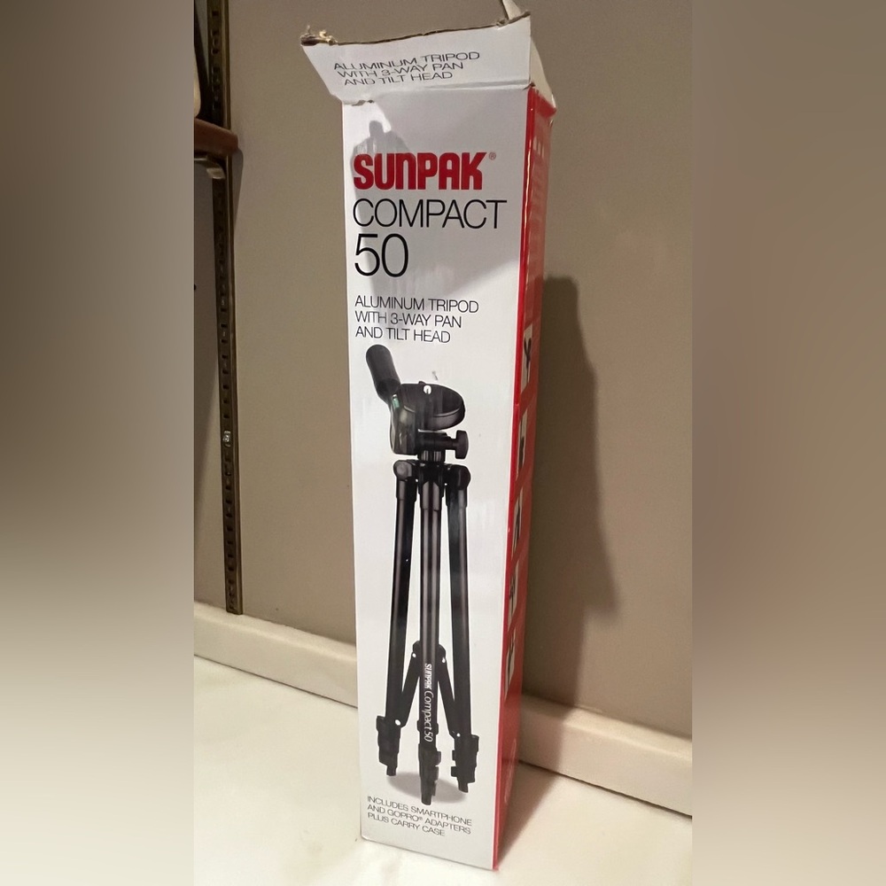 SUNPAK Compact 50 Aluminum Tripod—READ